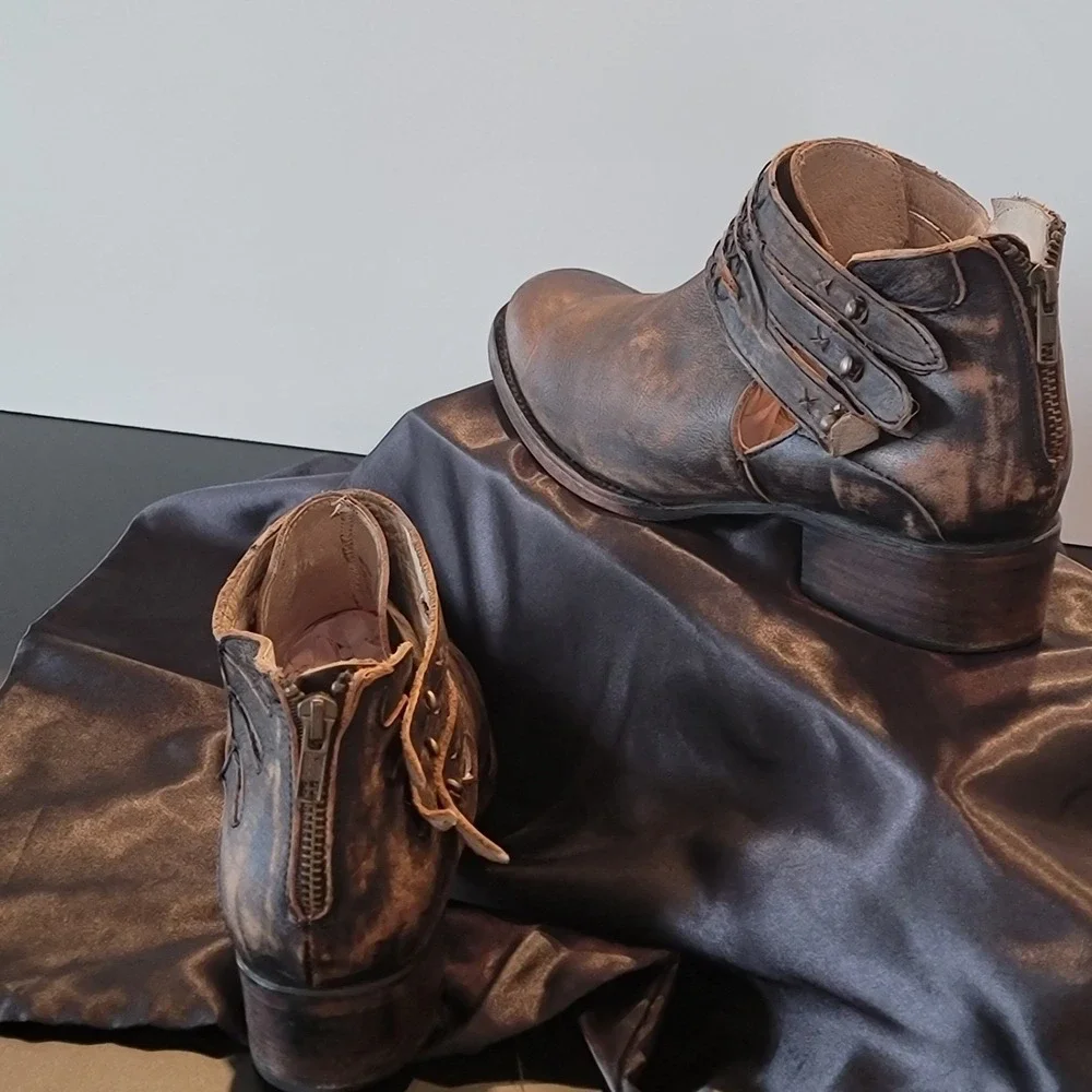 Freebird by Steven Slay Brown Distressed‎ Leather Ankle Boots Strappy Studded 11